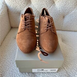 Crown Vintage Praline Brown Lace  Up Loafers Size 7.5 NEW!